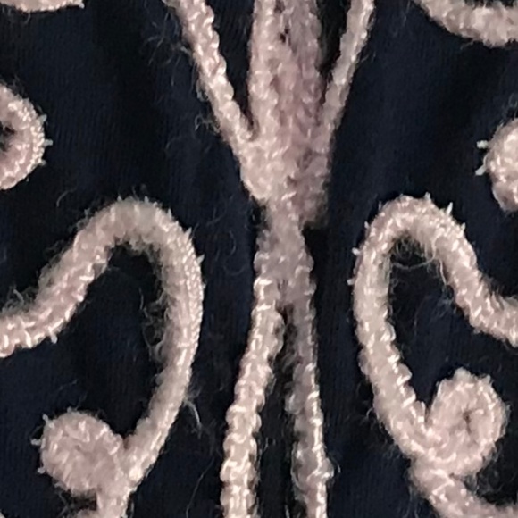 Lauren Michelle embellished top Plus Size 1X - Picture 8 of 8